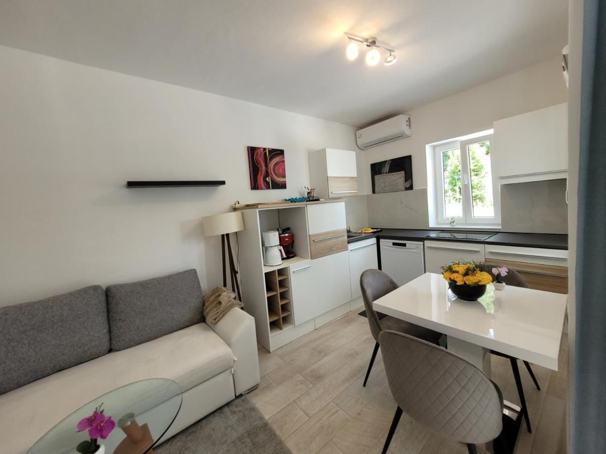 Ferienwohnung Mit Pool Kroatien Mit Meerblick Und Pool Ловран Экстерьер фото